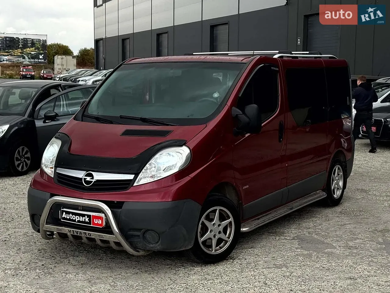 Opel Vivaro 2009 photo 2