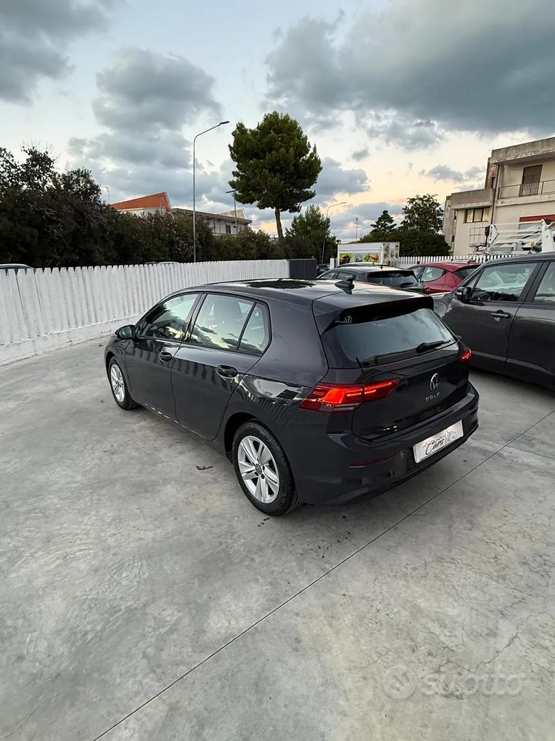 Volkswagen Golf 2023 photo 4