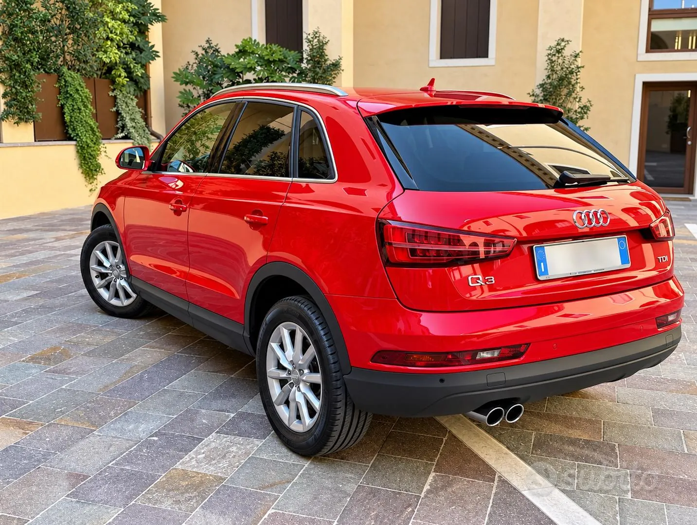 Audi Q3 2016 photo 2