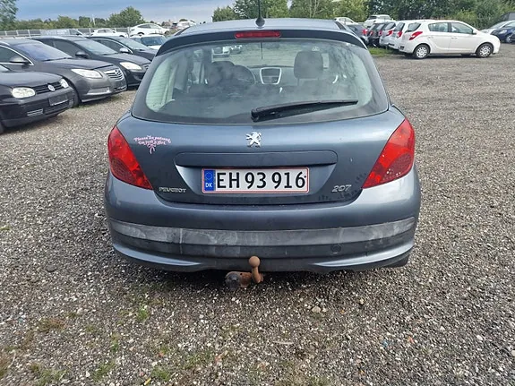 Peugeot 207 2006 photo 5