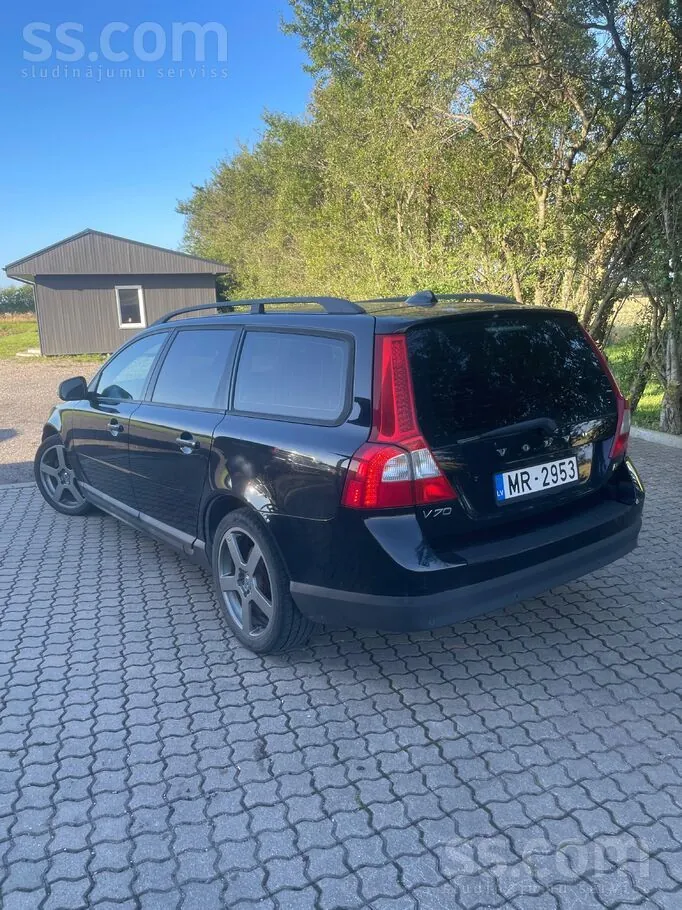 Volvo V70 2009 photo 3
