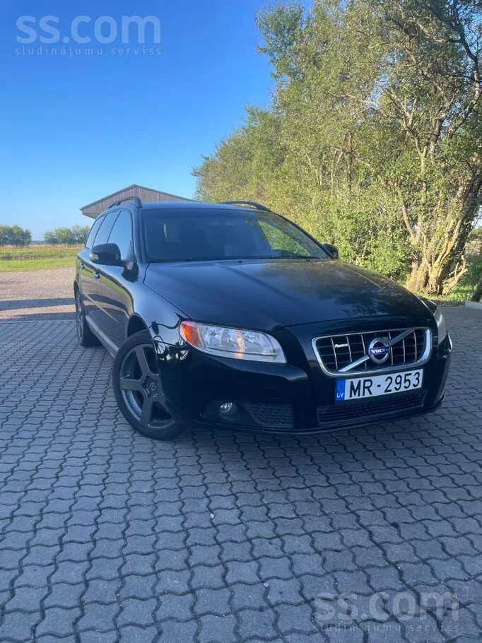 Volvo V70 2009 photo 4