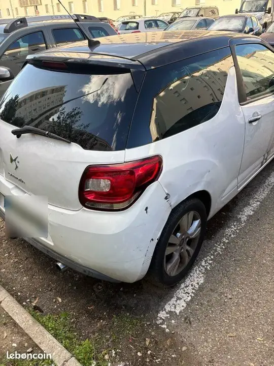 Citroen Ds3 2011 photo 2
