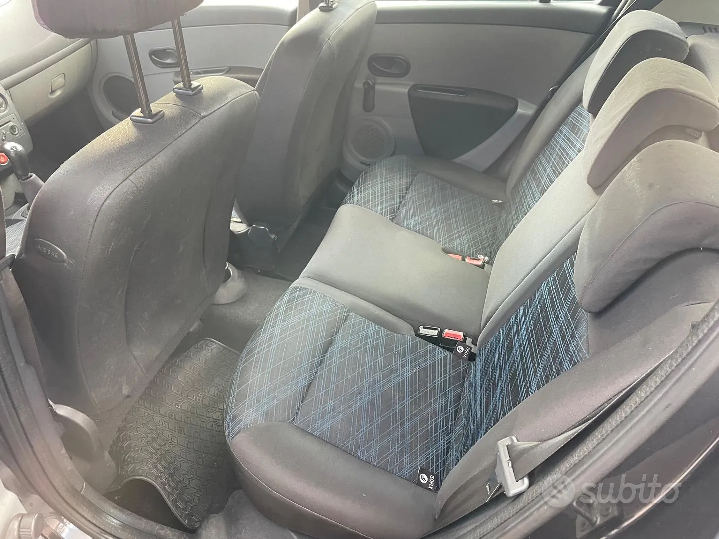 Renault Clio 2006 photo 5