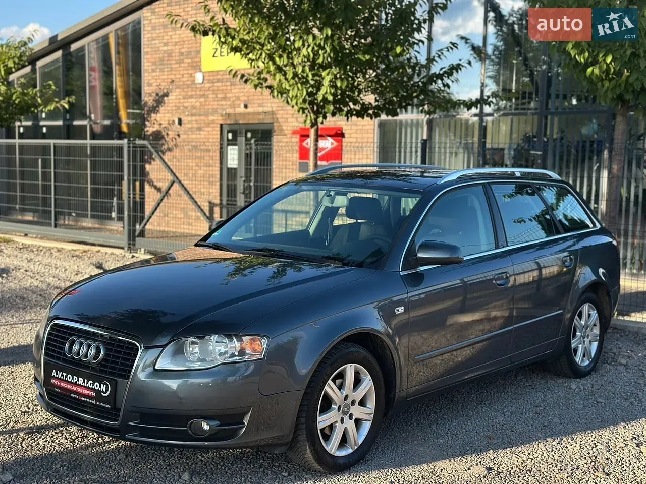 Audi A4 2005 photo 4