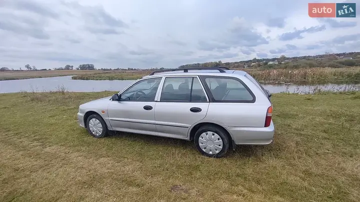 Mitsubishi Lancer 1998 photo 2