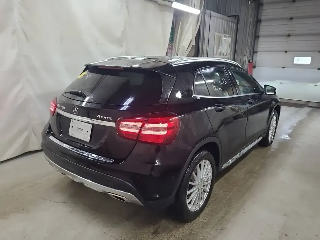 Mercedes-Benz Gla 2018 photo 2