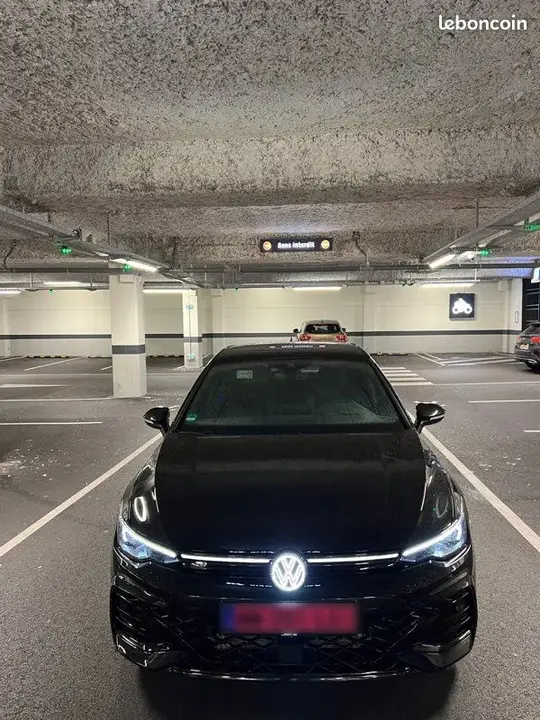 Volkswagen Golf 2025 photo 3