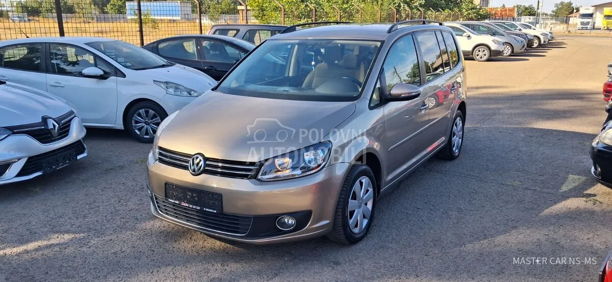 Volkswagen Touran 2012 photo 5