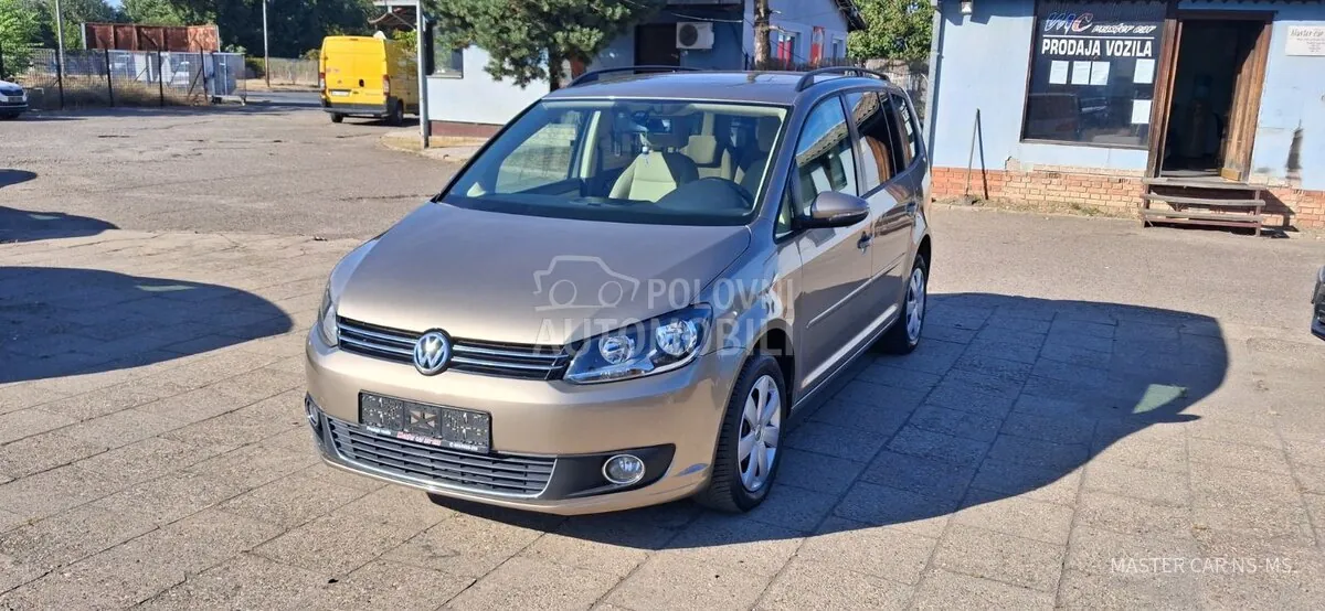 Volkswagen Touran 2012 photo 3