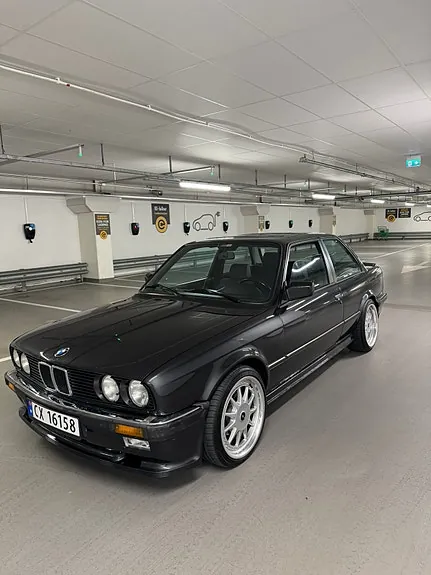 BMW 323I 1986 photo 2
