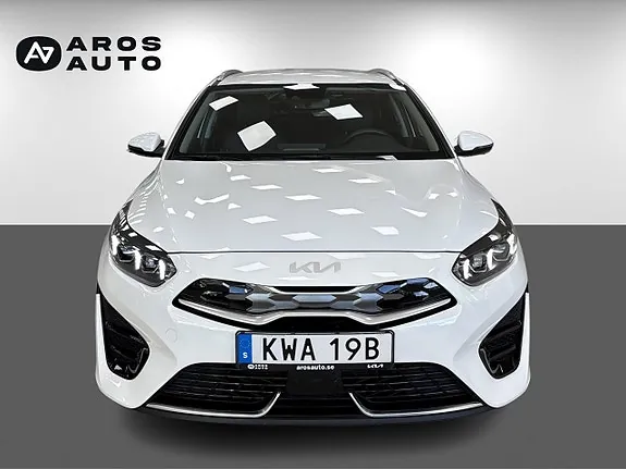 Kia Ceed 2023 photo 2