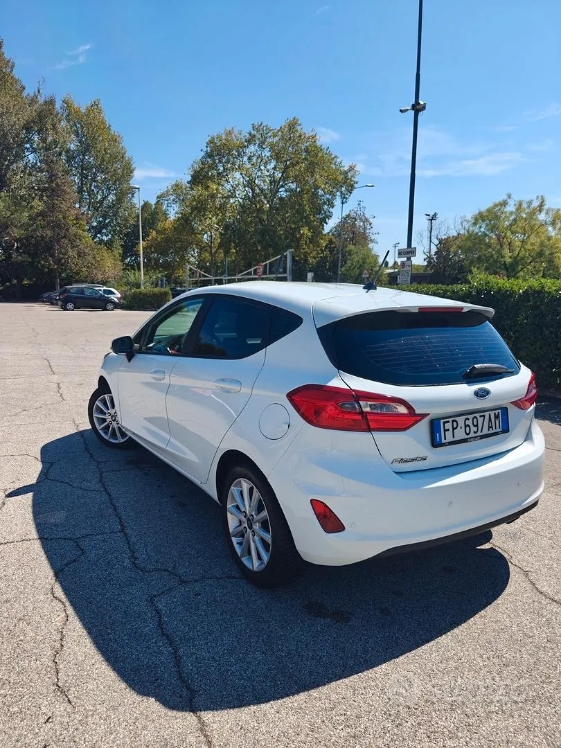 Ford Fiesta 2018 photo 3