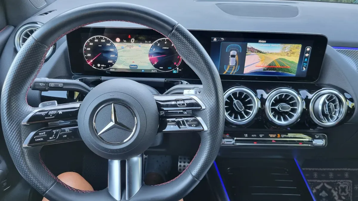 Mercedes-Benz B-Class 2023 photo 3