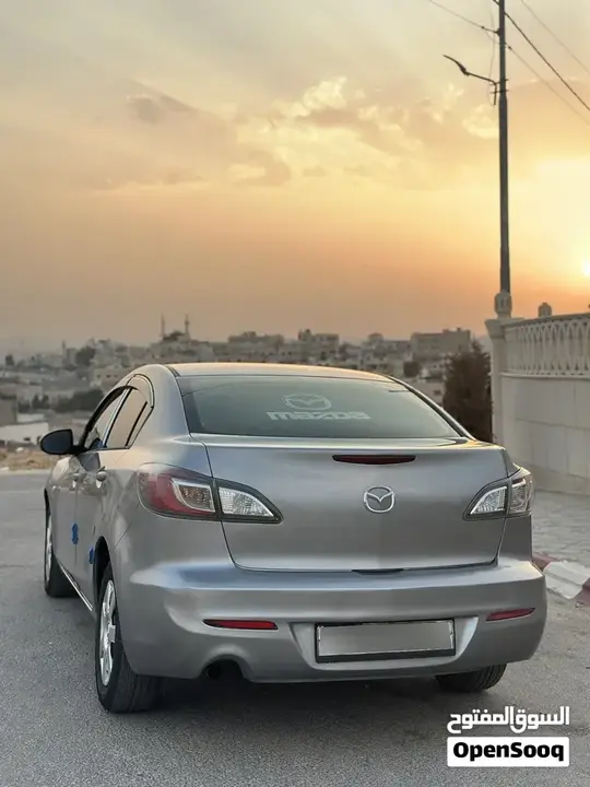 Mazda 3 2013 photo 4