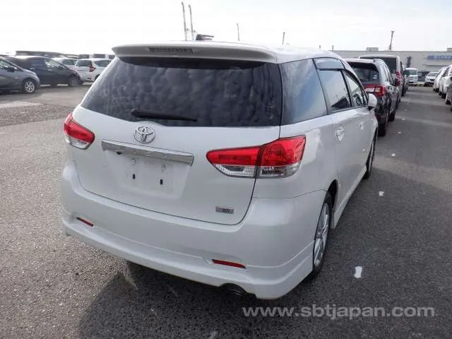 Toyota Wish 2011 photo 4
