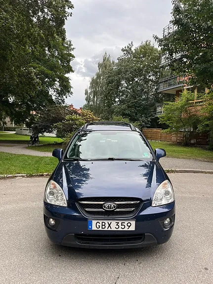 Kia Carens 2008 photo 4