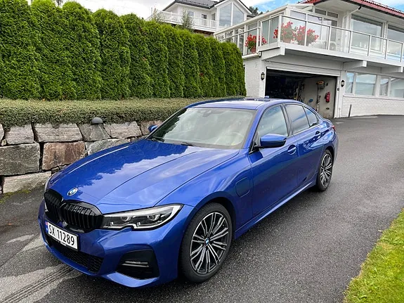 BMW 330E 2020 photo 2