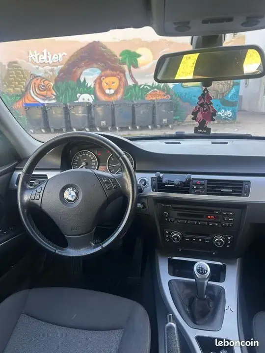 BMW Série 3 2007 photo 3
