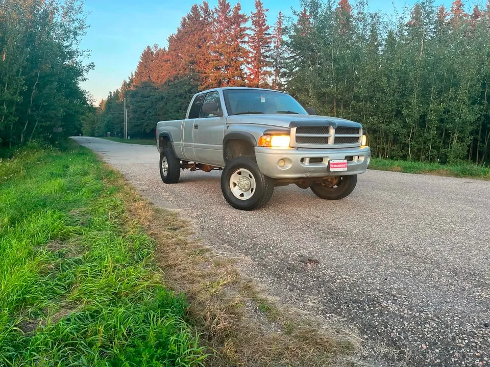 Dodge Ram 2500 2001 photo 3
