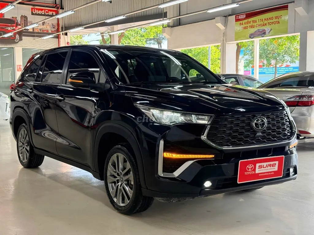 Toyota Innova 2024 photo 3