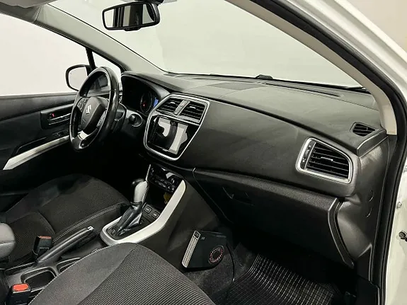 Suzuki S-Cross 2021 photo 5