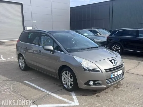 Peugeot 5008 2010 photo 3