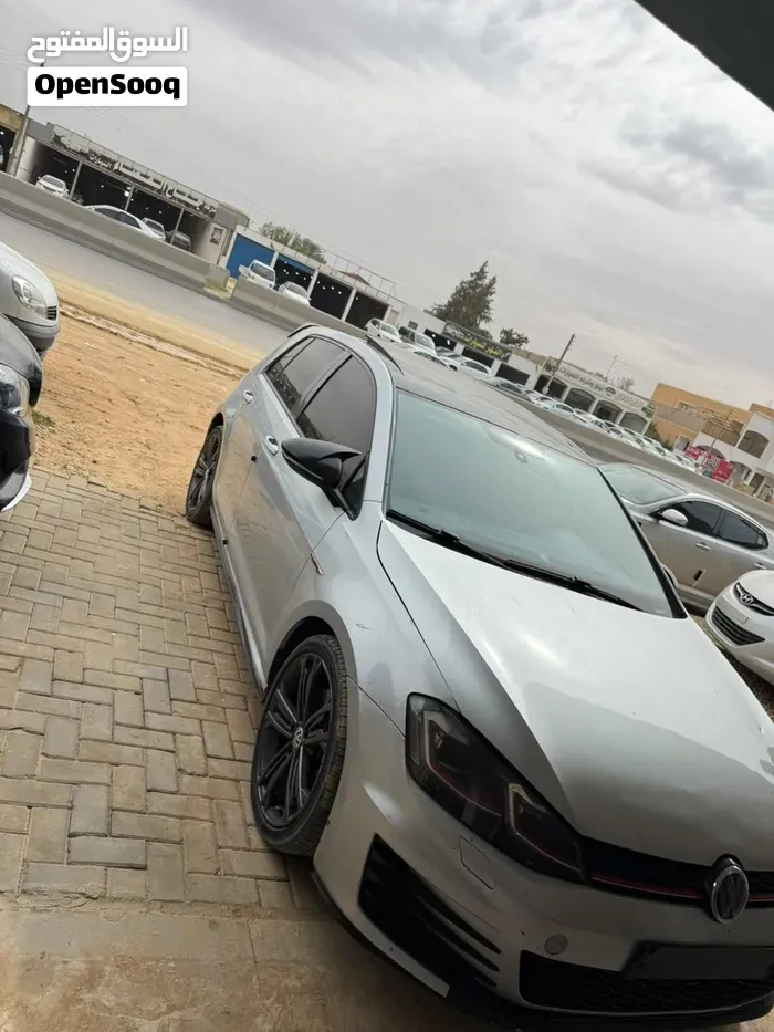 Volkswagen Golf Gti 2017 photo 2