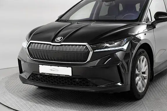 Skoda Enyaq 2023 photo 2