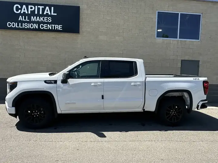 GMC Sierra 1500 2026 photo 3