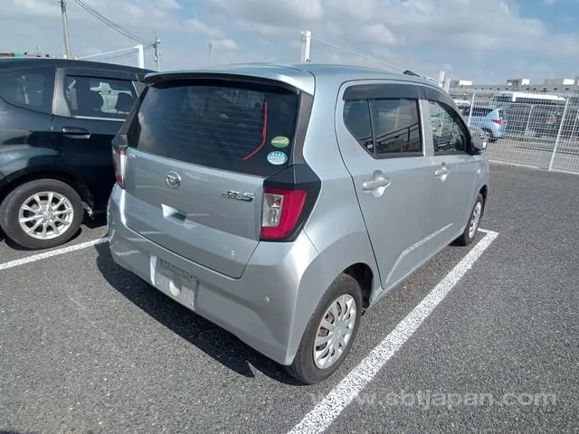 Daihatsu Mira 2019 photo 4