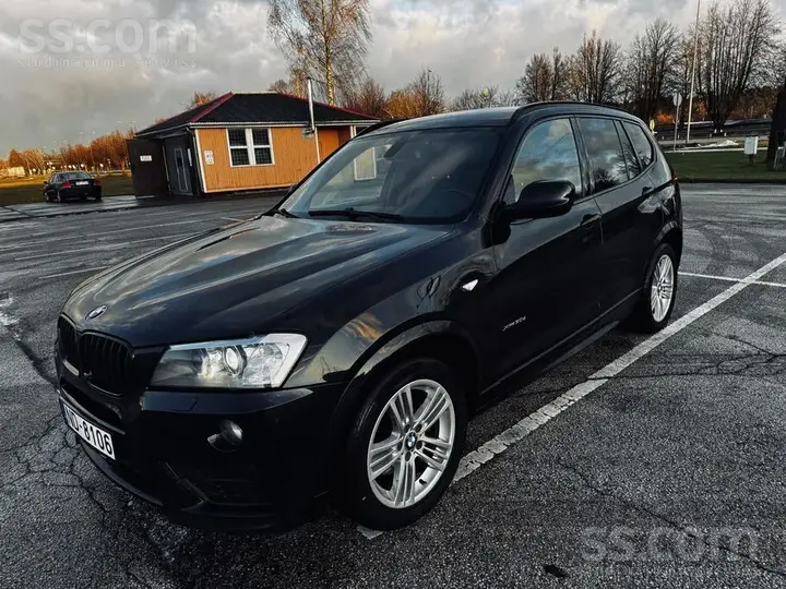 BMW X3 2012 photo 2