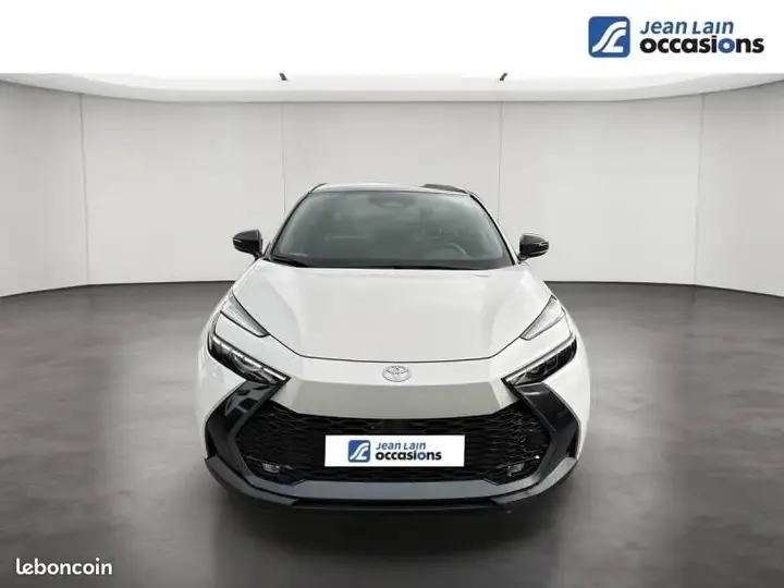 Toyota C-Hr 2026 photo 2