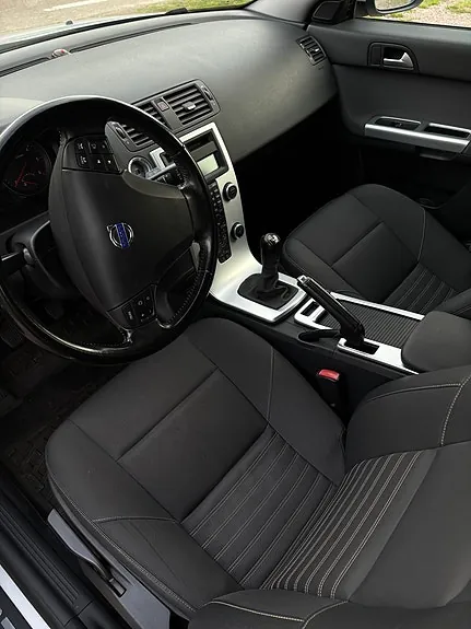 Volvo V50 2011 photo 5
