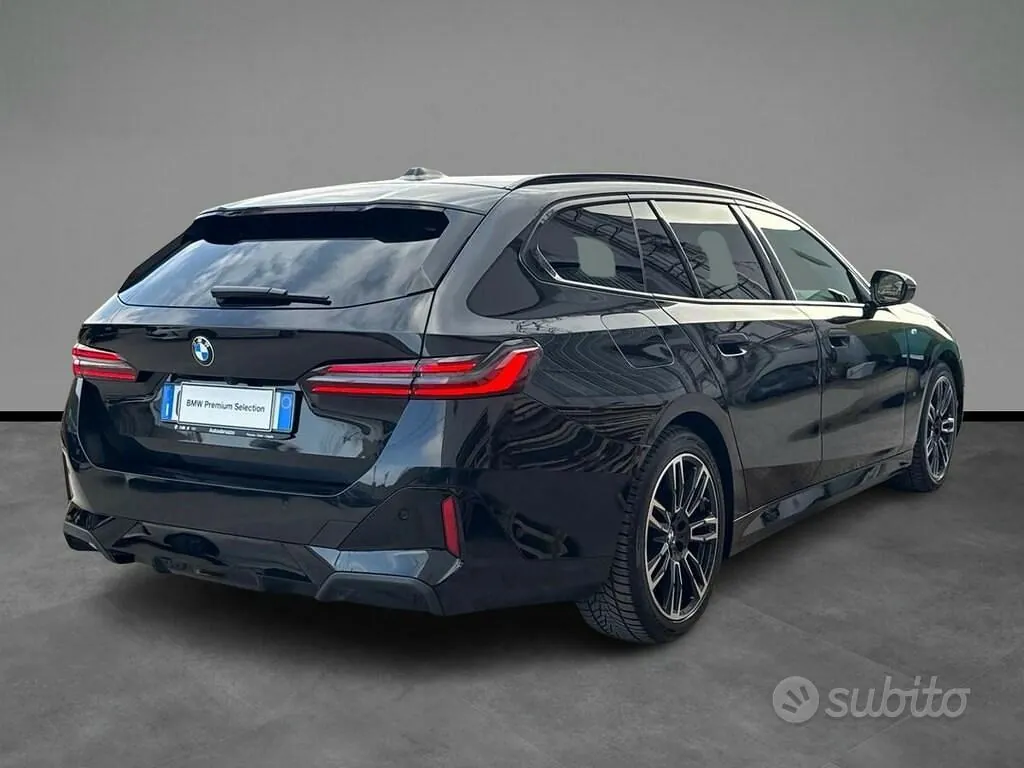 BMW 5 Series 2025 photo 5