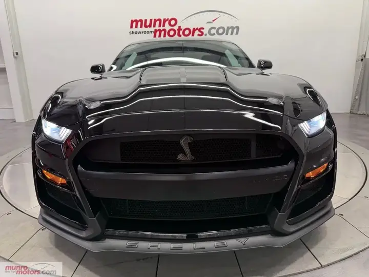 Ford Mustang 2021 photo 2
