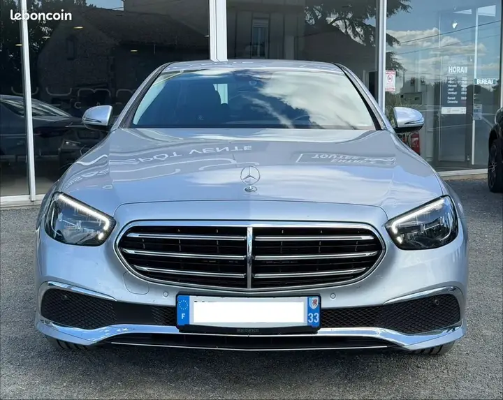 Mercedes-Benz E-Class 2023 photo 2