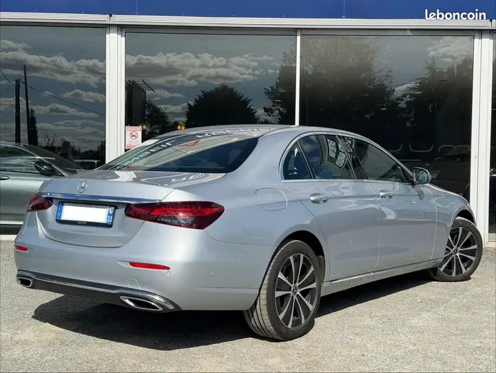 Mercedes-Benz E-Class 2023 photo 4