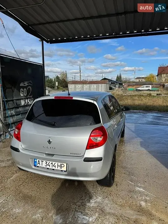 Renault Clio 2006 photo 5