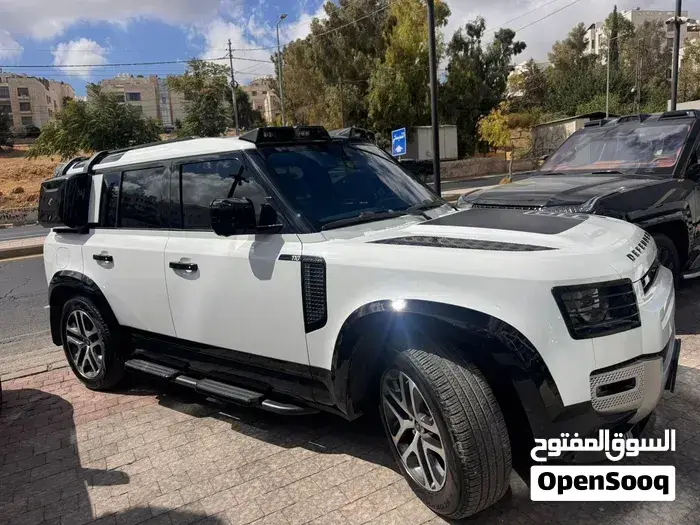 Land Rover Defender 2022 photo 3