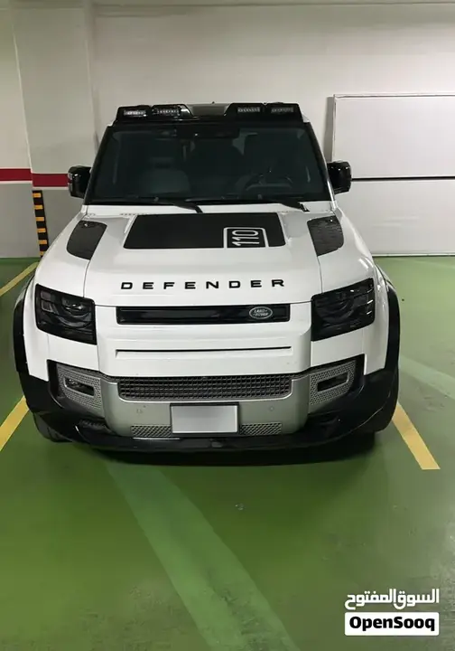 Land Rover Defender 2022 photo 2