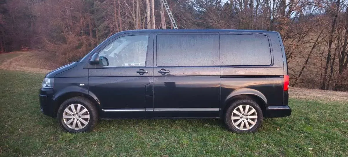 Volkswagen T5 2011 photo 2
