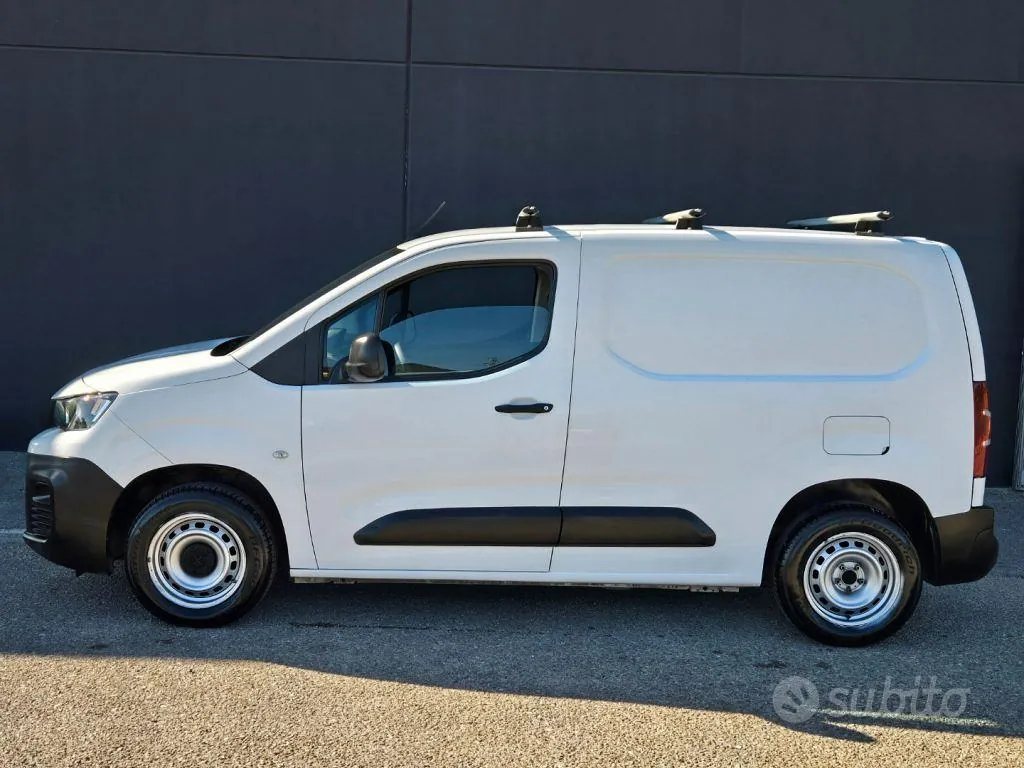 Peugeot Partner 2021 photo 2