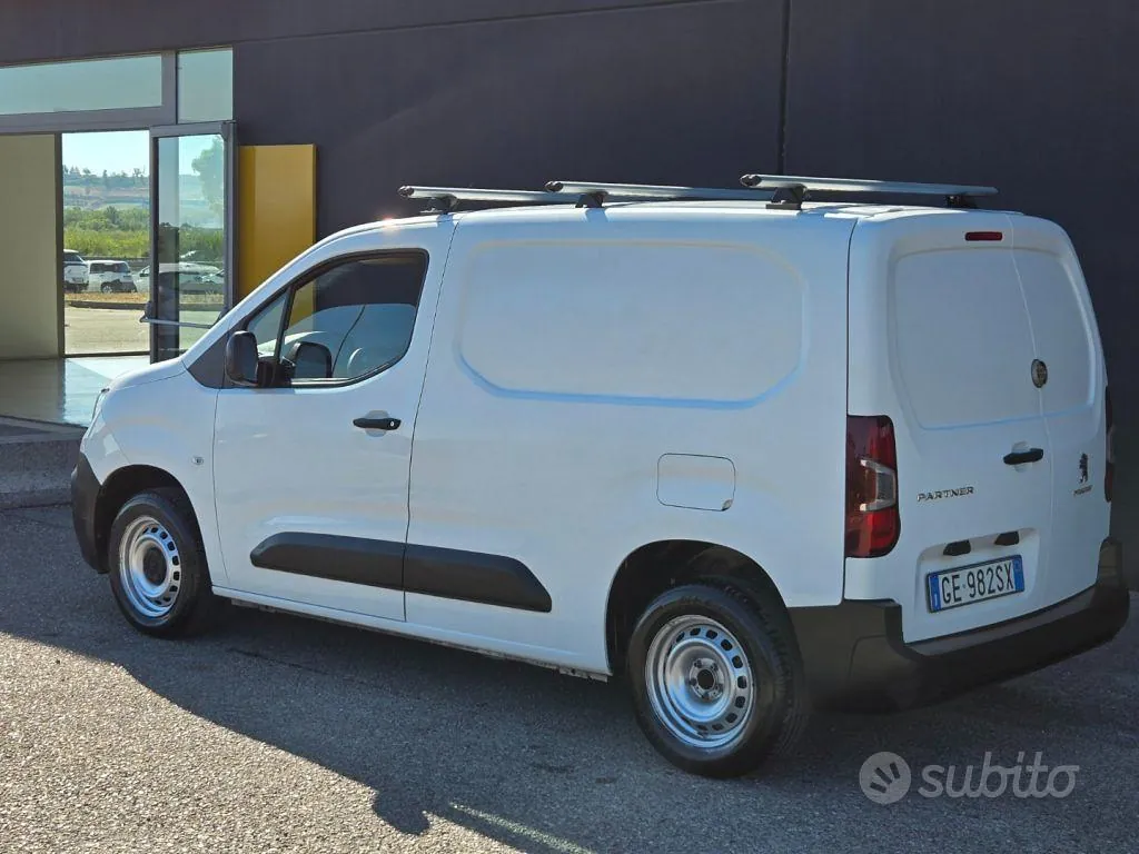 Peugeot Partner 2021 photo 3