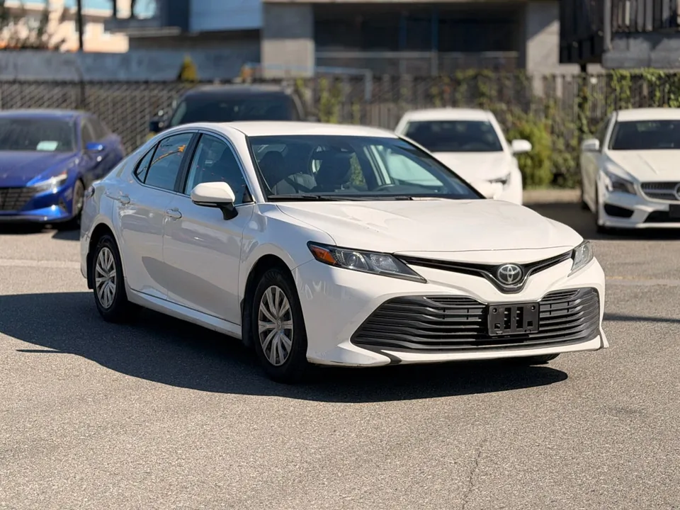 Toyota Camry 2019 photo 3