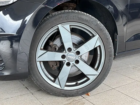 Volkswagen Touran 2019 photo 5