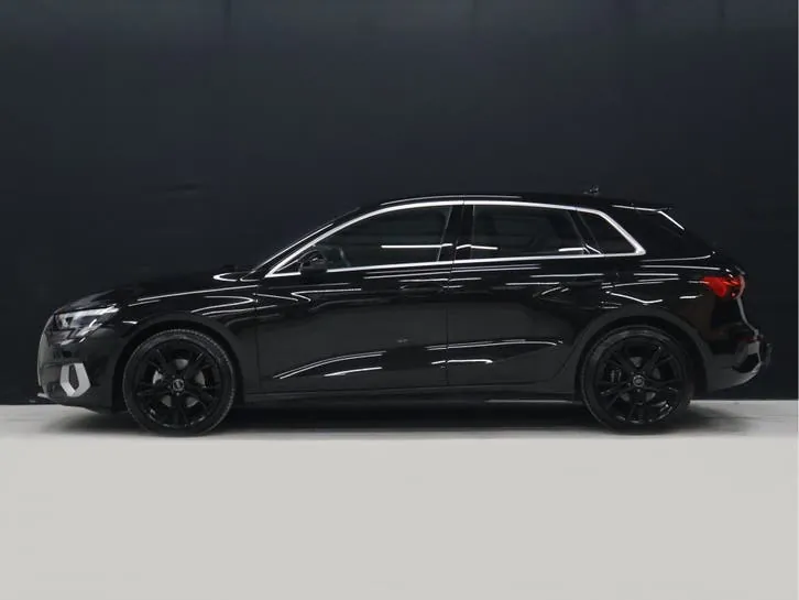 Audi A3 2022 photo 2