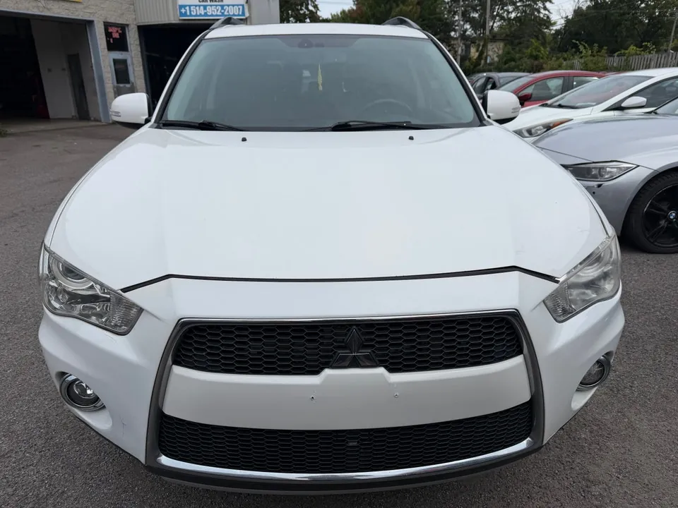 Mitsubishi Outlander 2012 photo 4