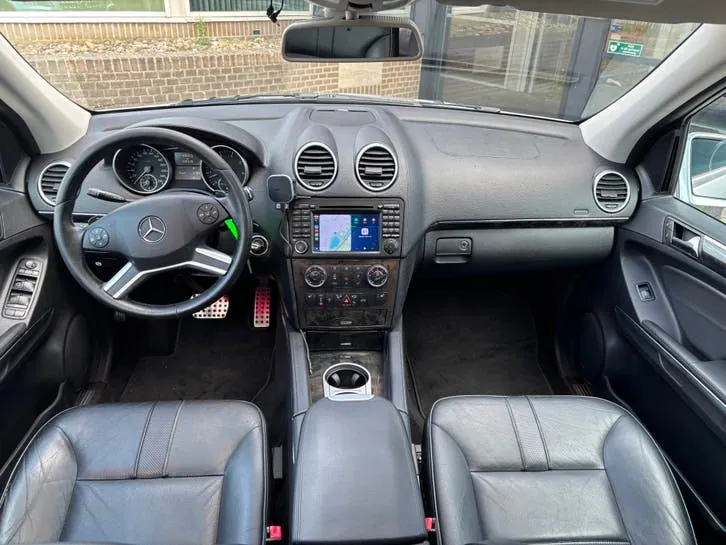 Mercedes-Benz M-Class 2009 photo 3