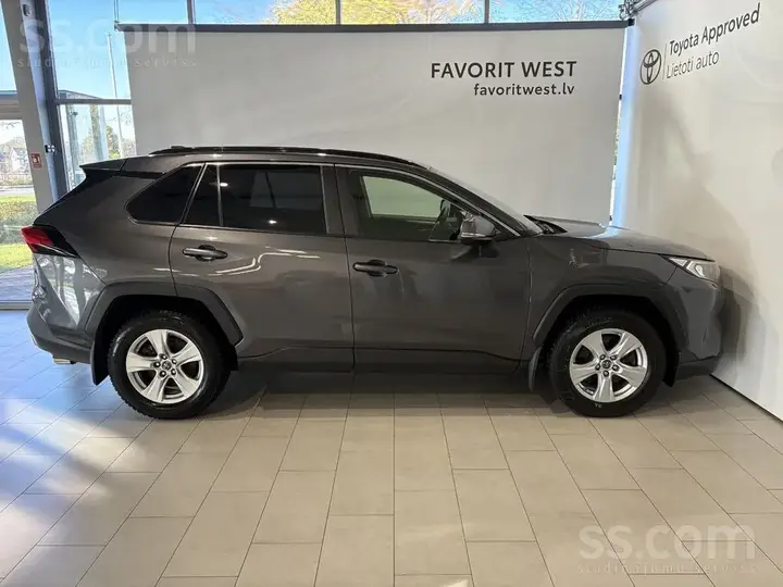 Toyota Rav4 2019 photo 3